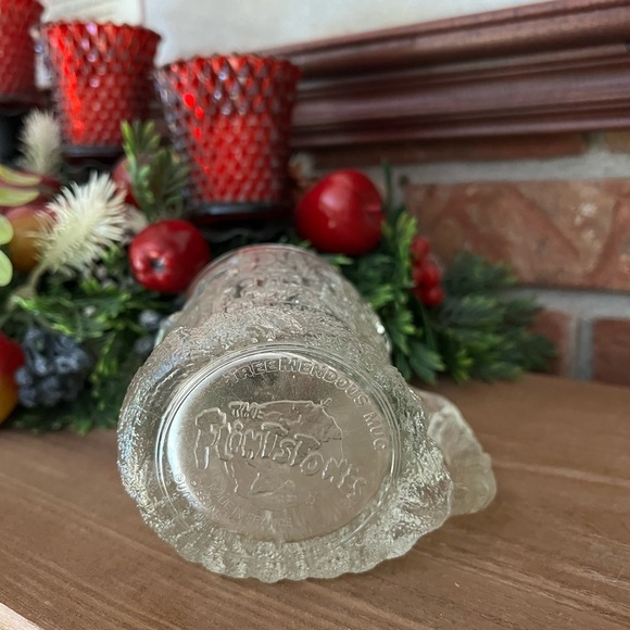 Vintage 1993 McDonald's
Flinstones Mammoth
RocDonalds Clear Glass Cup Mug - Picture 3 of 6